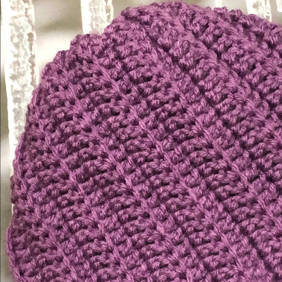 Light purple winter beanie hat adult or teen New hand crochet by me - Picture 4 of 4